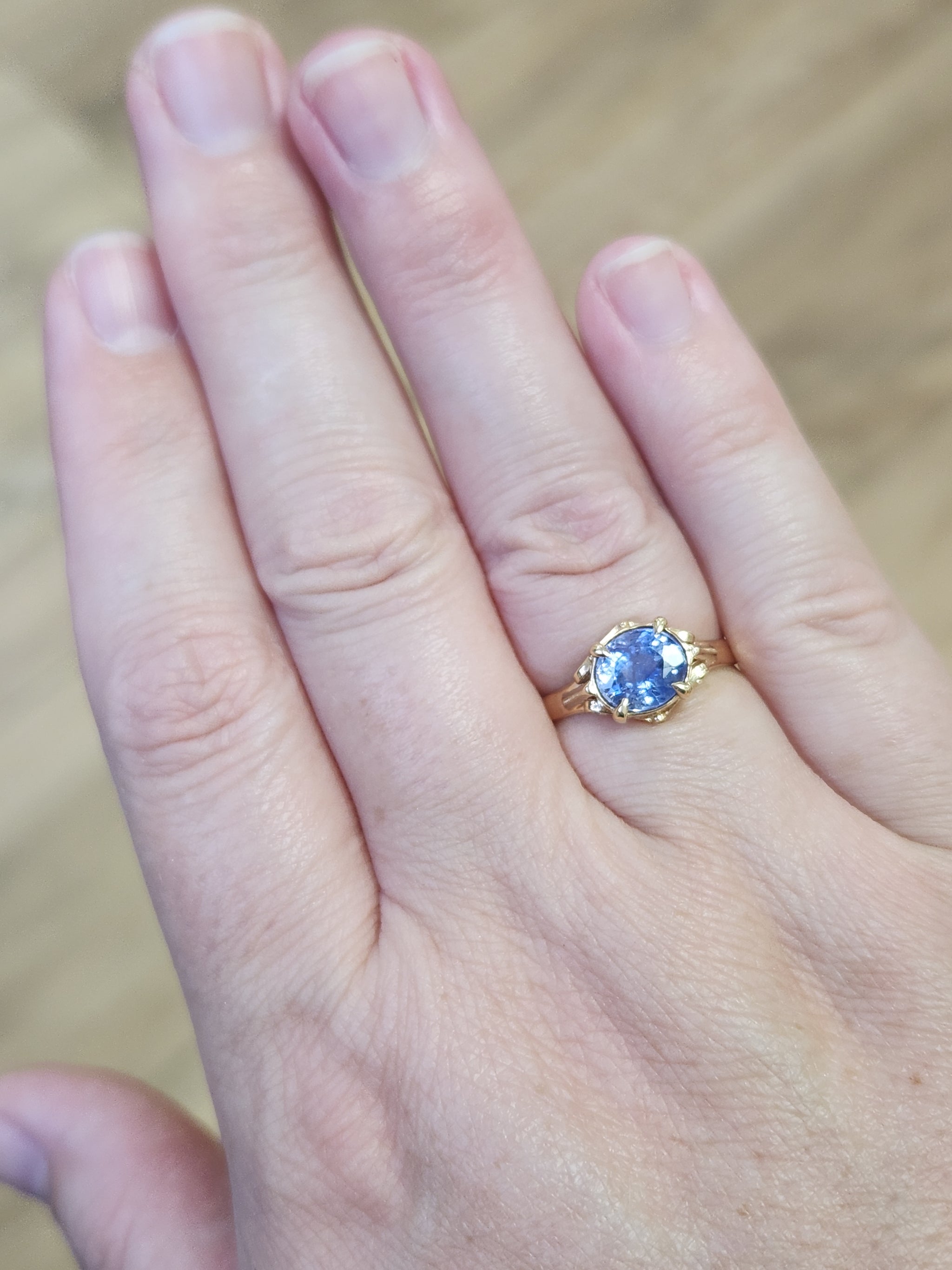 Vintage Cornflower Blue 2.43ct Natural Sapphire Ring in 14k Yellow Gold