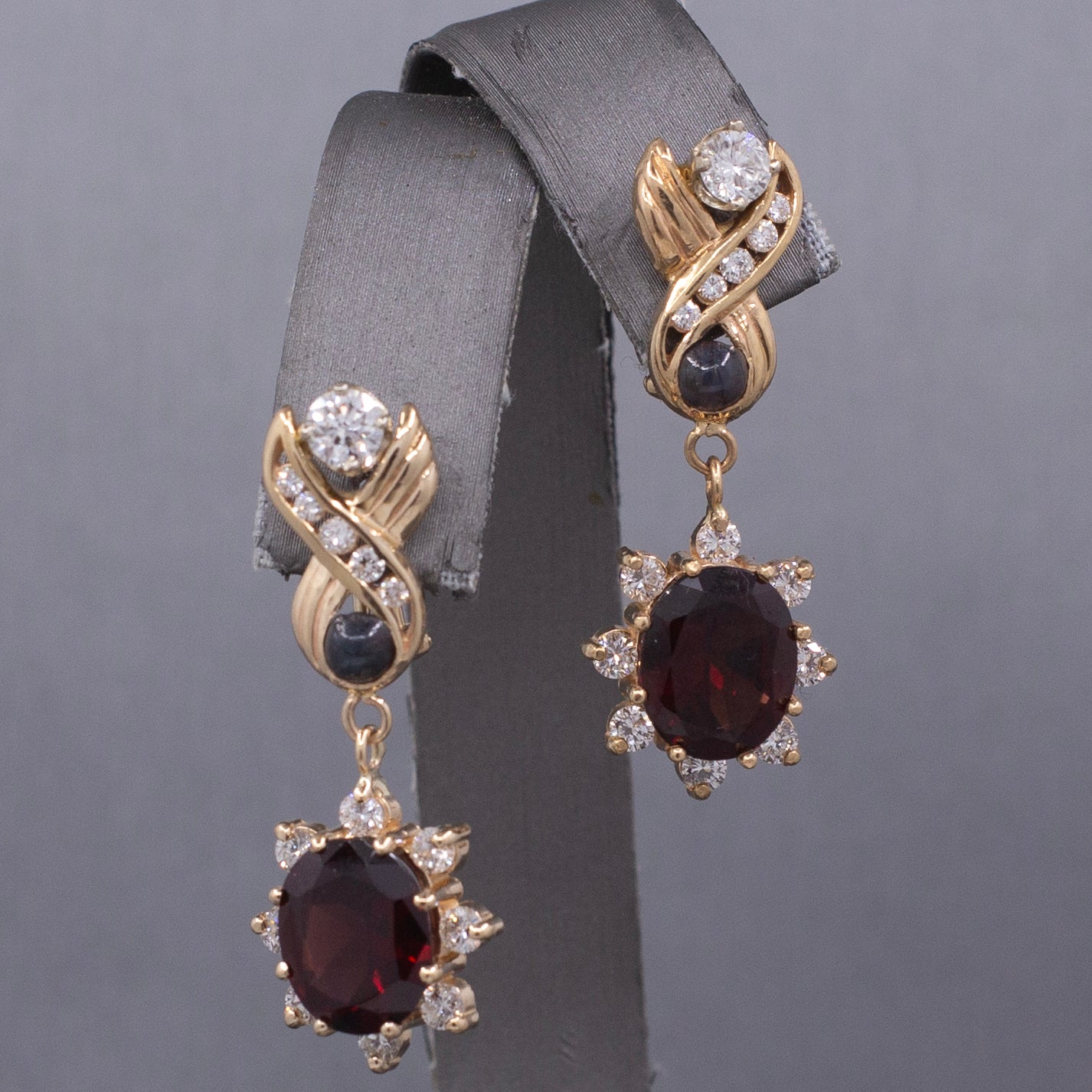 Vintage Diamond and Garnet Dangle Drop Earrings in 14k Yellow Gold