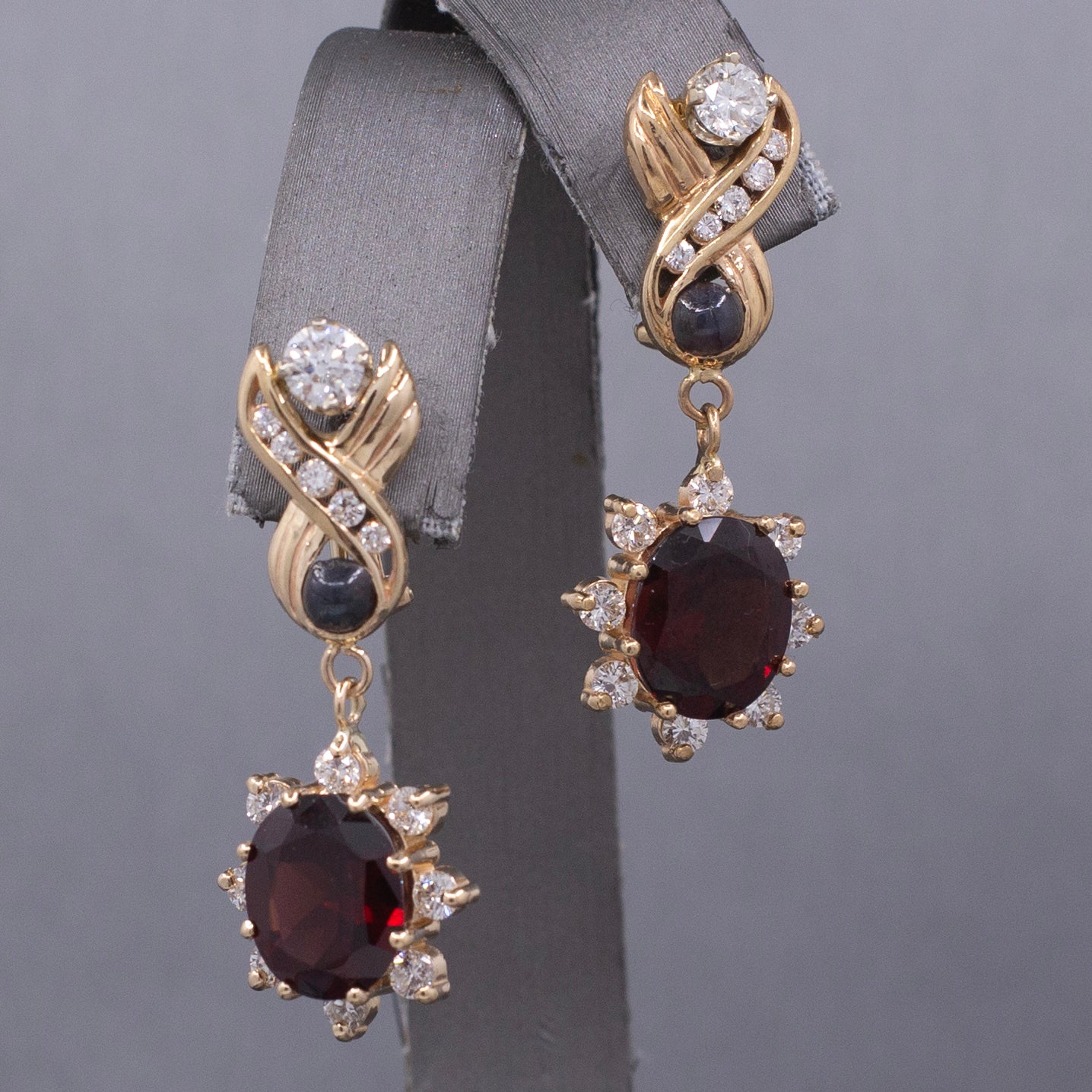 Vintage Diamond and Garnet Dangle Drop Earrings in 14k Yellow Gold
