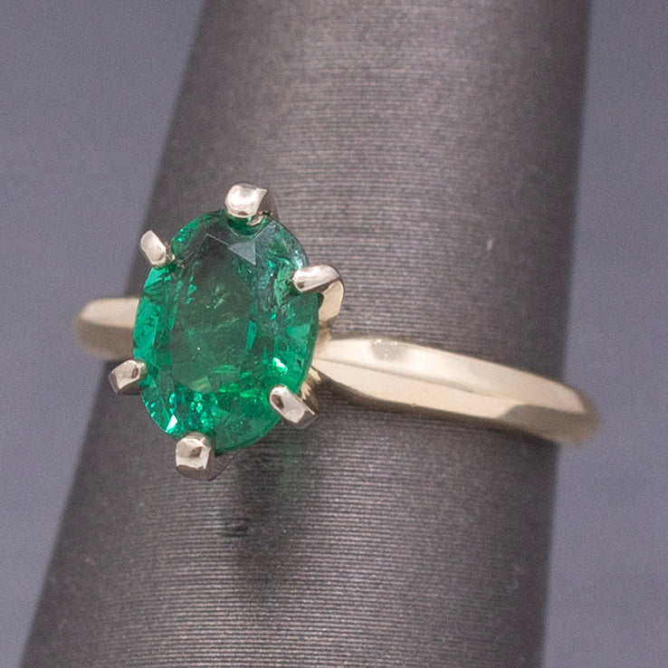 Vivid Sparkling Natural Oval Cut Emerald Solitaire Ring in 14k Yellow Gold