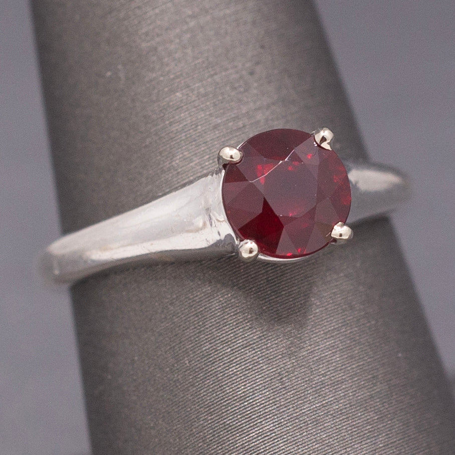 Classic Vintage Natural Deep Red Ruby Solitaire Ring in 14k White Gold