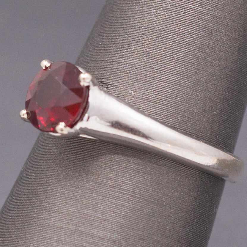 Classic Vintage Natural Deep Red Ruby Solitaire Ring in 14k White Gold