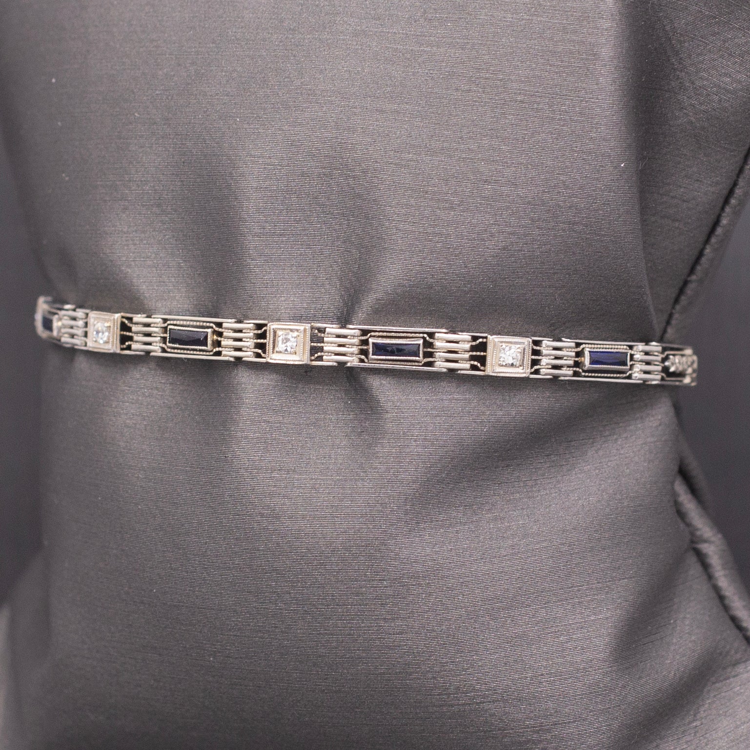 Sleek Late Art Deco Blue Sapphire and Diamond Chain Link Bracelet in 14k White Gold