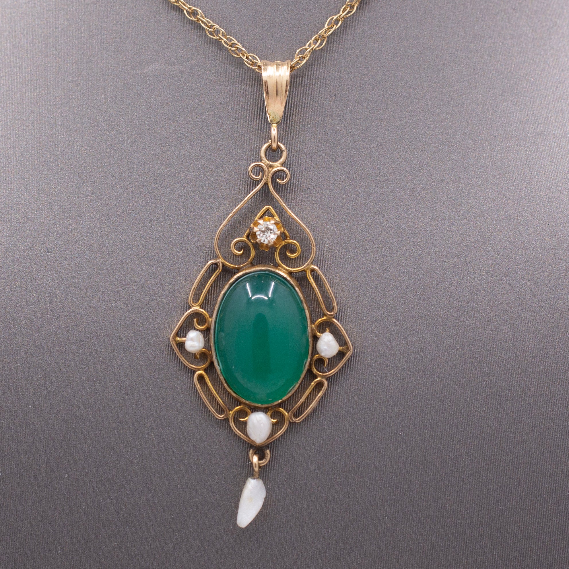 Edwardian Antique Chrysoprase Pearl and Diamond Lavalier Necklace in 14k Yellow Gold