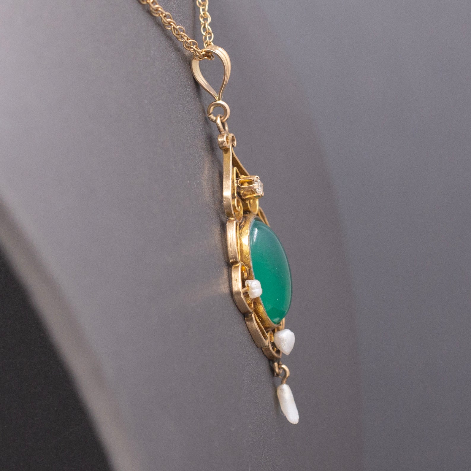 Edwardian Antique Chrysoprase Pearl and Diamond Lavalier Necklace in 14k Yellow Gold