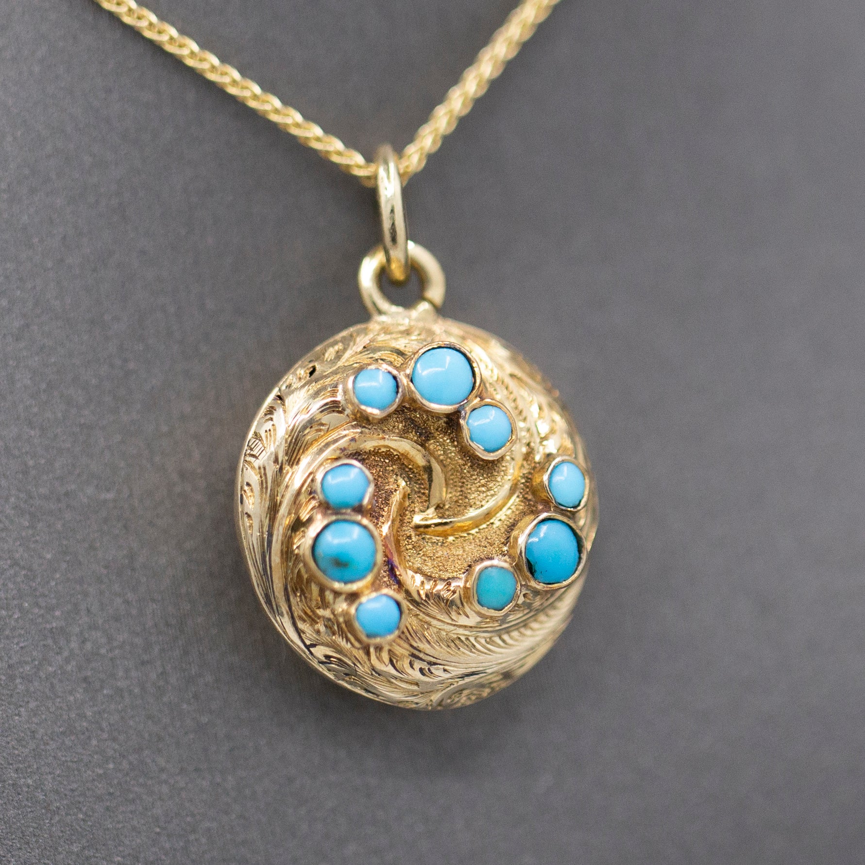 Antique Victorian Turquoise Round Locket with Glass Back and Lock of Hair in 14k Gold