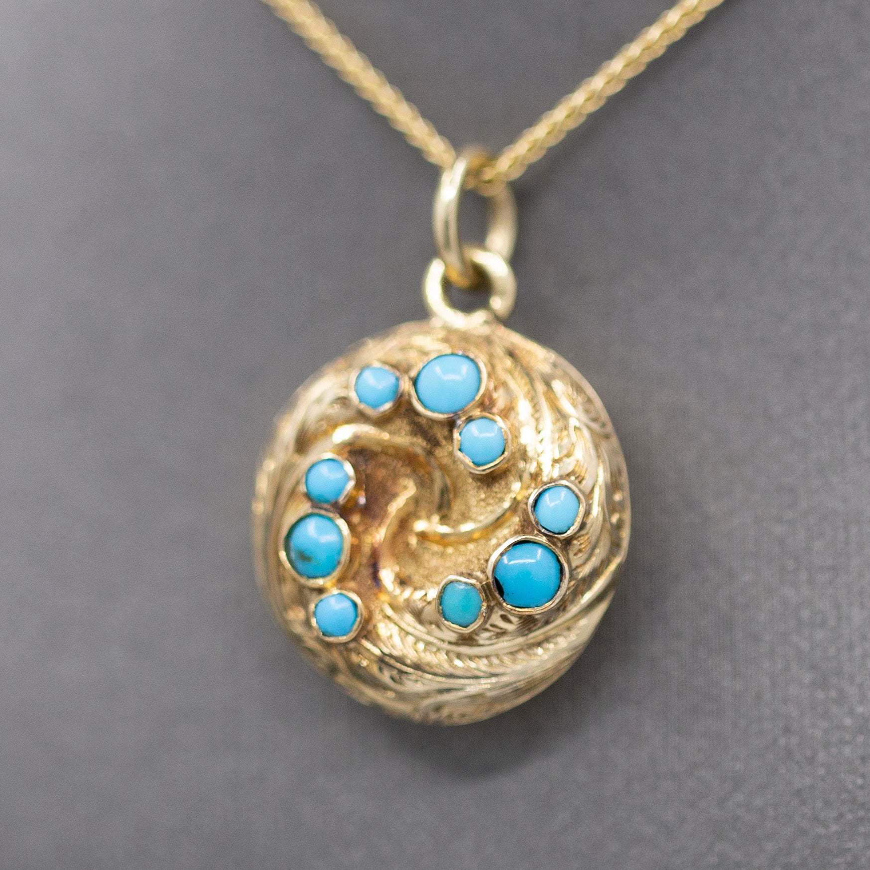 Antique Victorian Turquoise Round Locket with Glass Back and Lock of Hair in 14k Gold