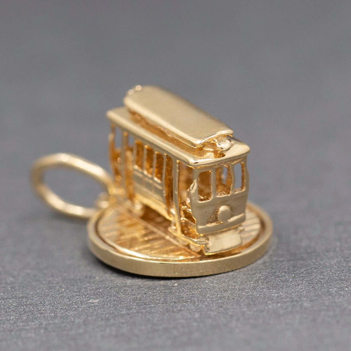 Rare San Francisco Cable Car Turnaround Spinner Charm in 14k Yellow Gold