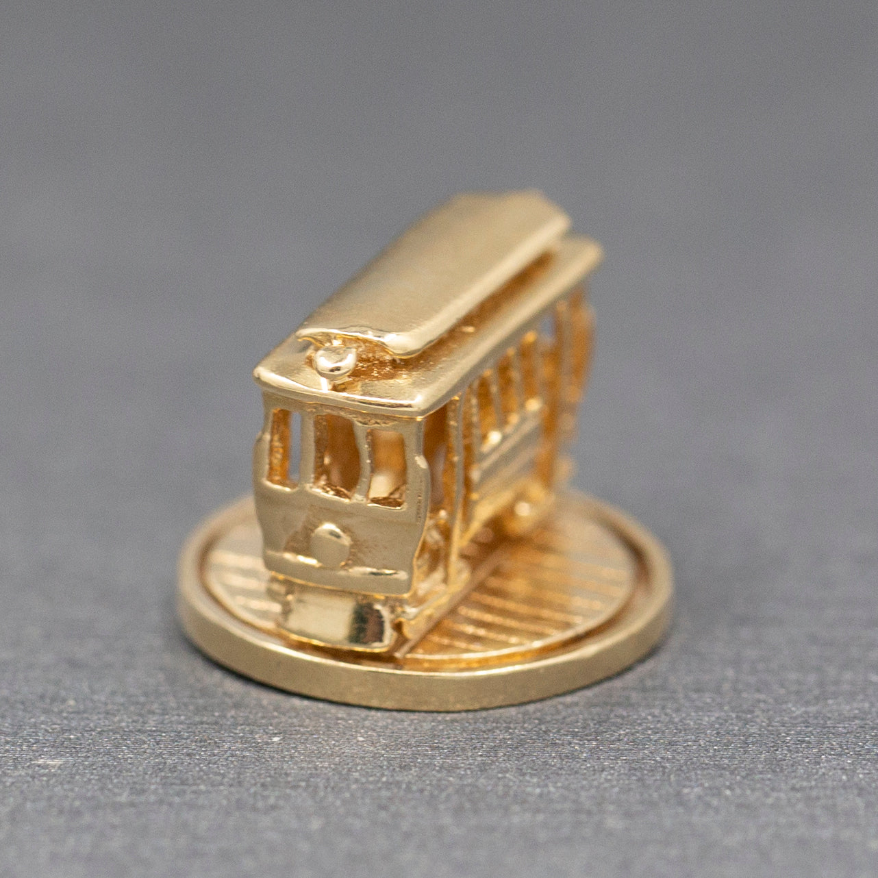 Rare San Francisco Cable Car Turnaround Spinner Charm in 14k Yellow Gold