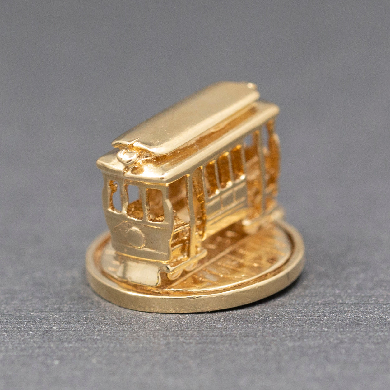 Rare San Francisco Cable Car Turnaround Spinner Charm in 14k Yellow Gold