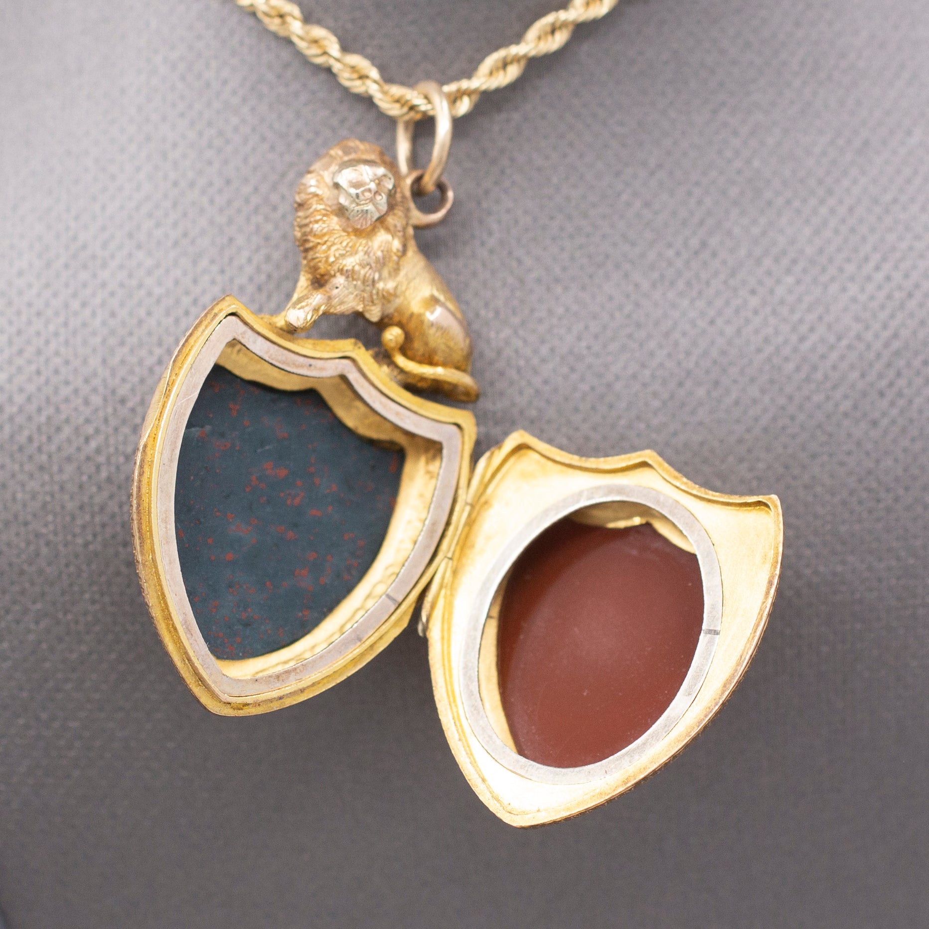 Exceptional Antique Victorian Lion Shield Locket with Sardonyx and Bloodstone in 14k Yellow Gold
