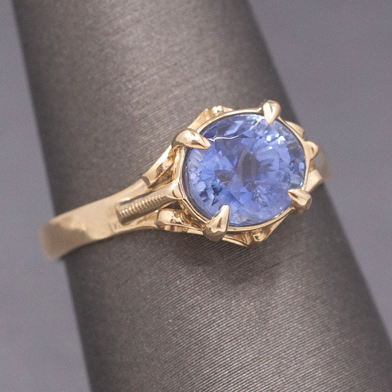 Vintage Cornflower Blue 2.43ct Natural Sapphire Ring in 14k Yellow Gold