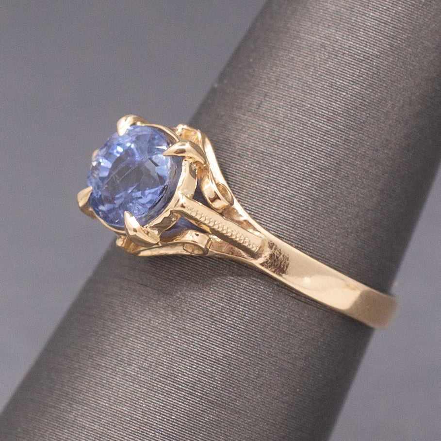 Vintage Cornflower Blue 2.43ct Natural Sapphire Ring in 14k Yellow Gold
