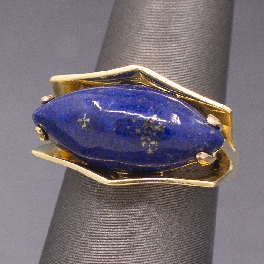 Vintage Modernist Lapis Lazuli East West Set Ring in 18k Yellow Gold