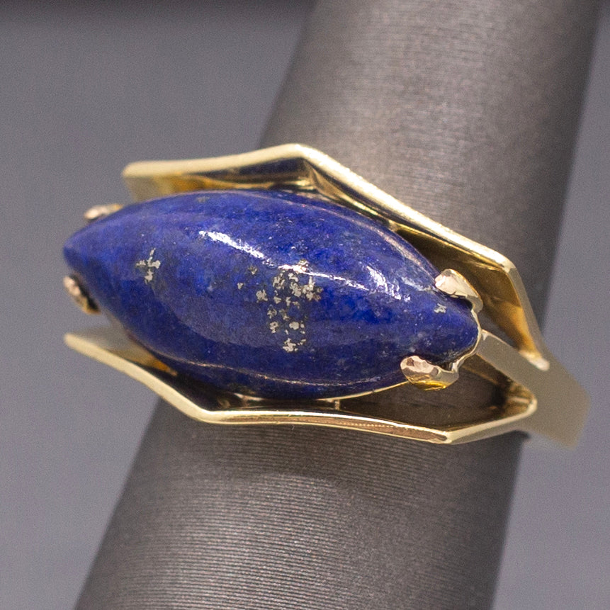 Vintage Modernist Lapis Lazuli East West Set Ring in 18k Yellow Gold