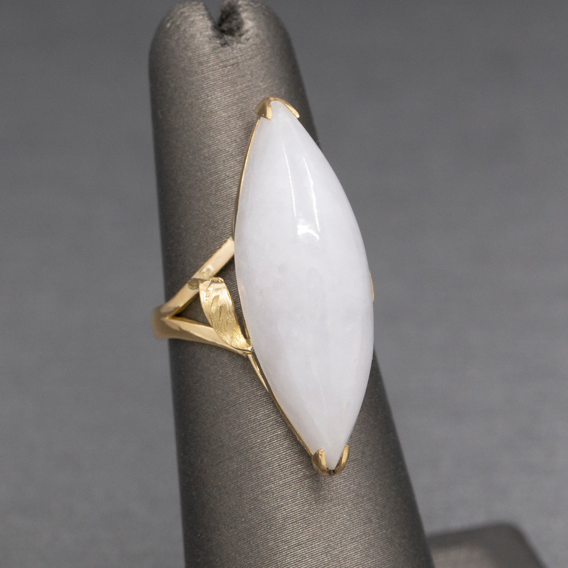 Ladylike Lavender Jade Jadeite Marquise Cocktail Ring In 14k Yellow Gold