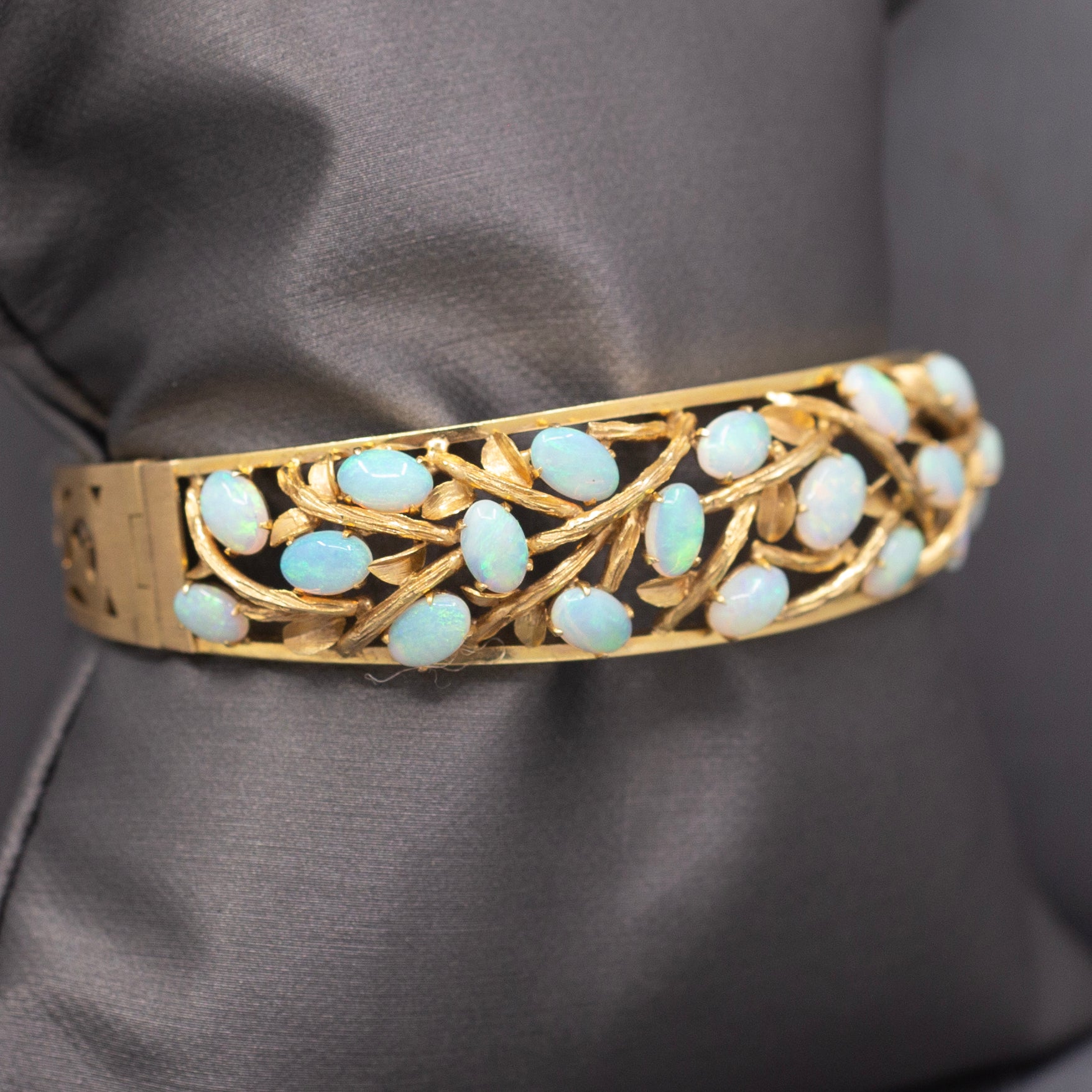 Exquisite Australian Opal Garland Bangle Bracelet in 14k Yellow Gold