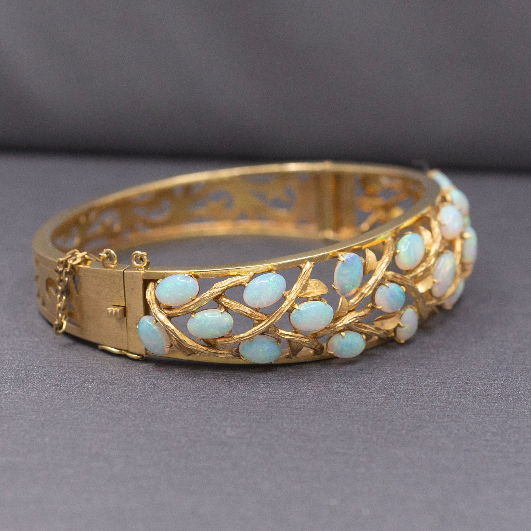 Exquisite Australian Opal Garland Bangle Bracelet in 14k Yellow Gold