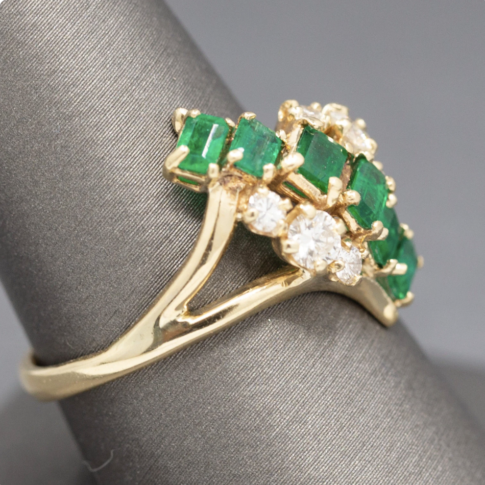 Vivid Natural Emerald and Diamond Cocktail Ring in 14k Yellow Gold