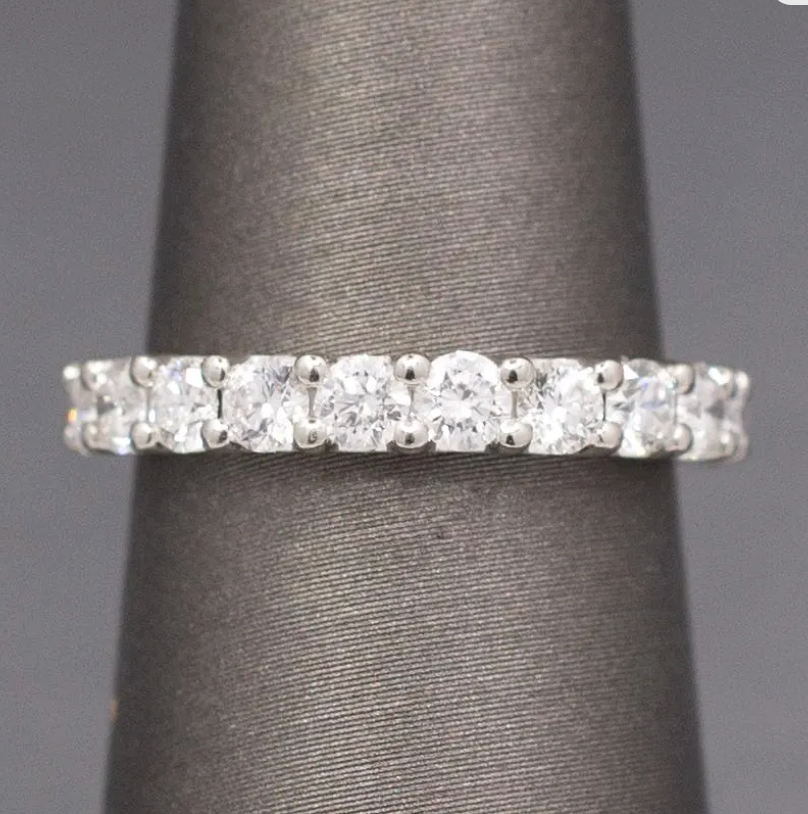 Vintage Blue Nile Luna 1.00ct Diamond Wedding Band Ring in Platinum