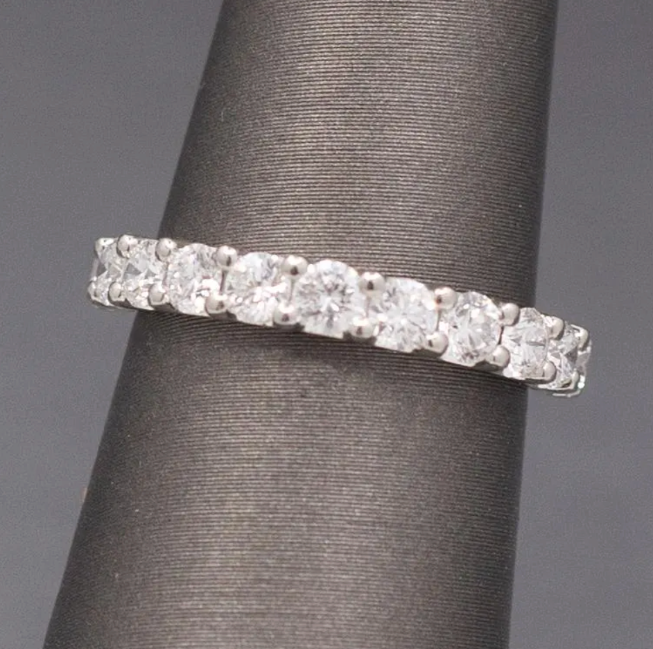Vintage Blue Nile Luna 1.00ct Diamond Wedding Band Ring in Platinum