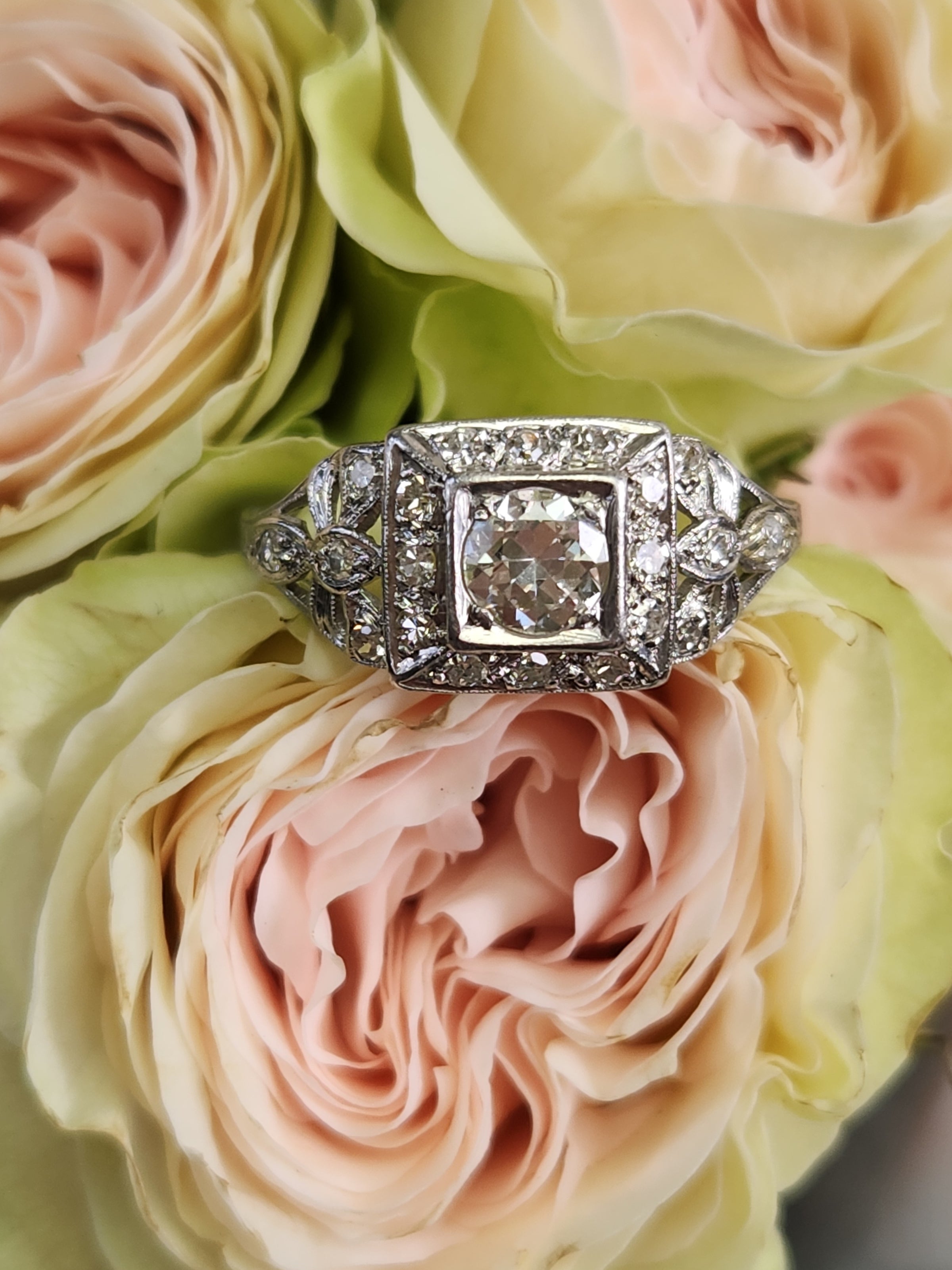 Gorgeous Late Art Deco Old European Cut Diamond Engagement Ring in Platinum