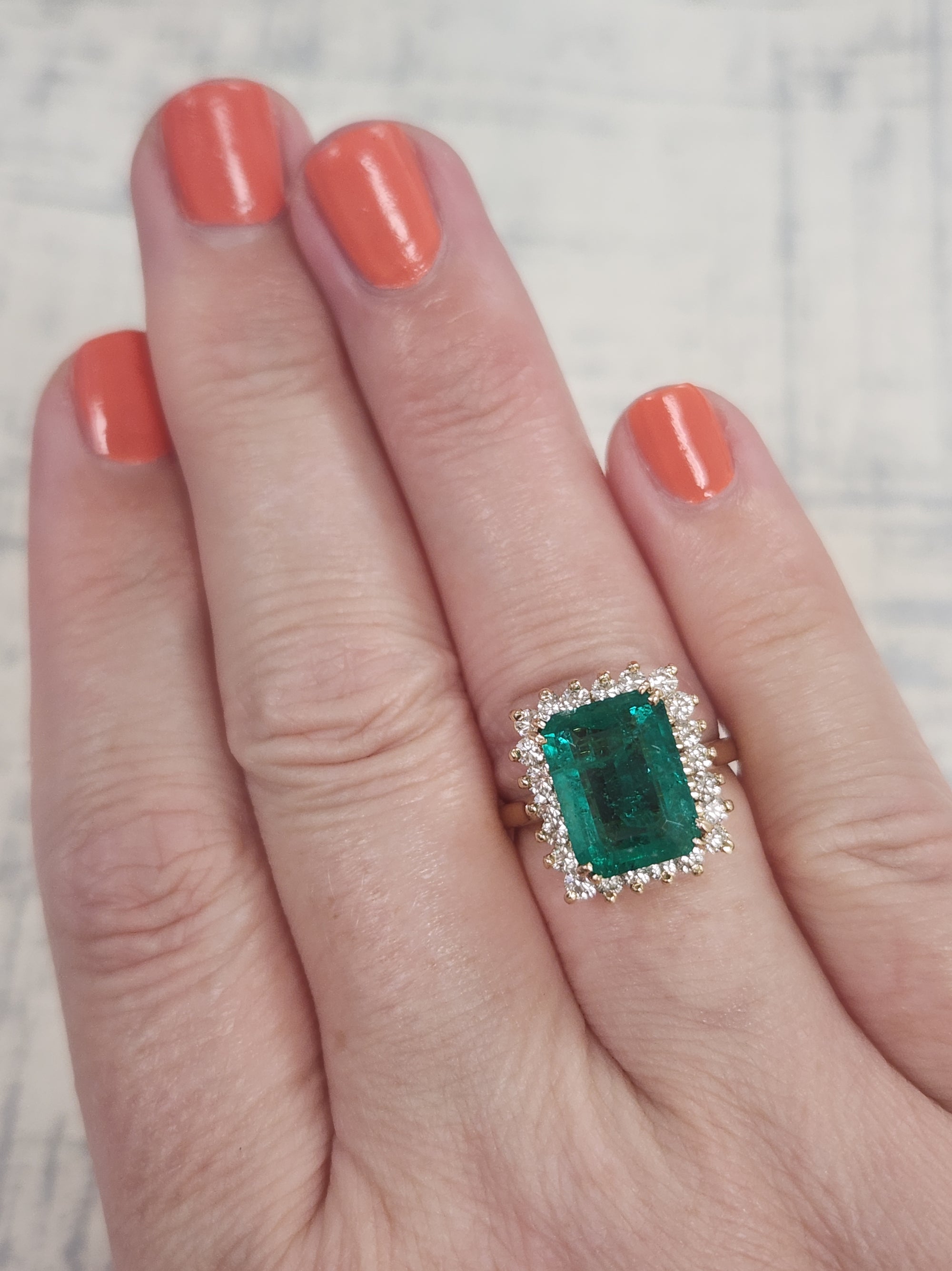 Exquisite GIA Certified Brazilian Emerald and Diamond Ring in 14k Yellow Gold