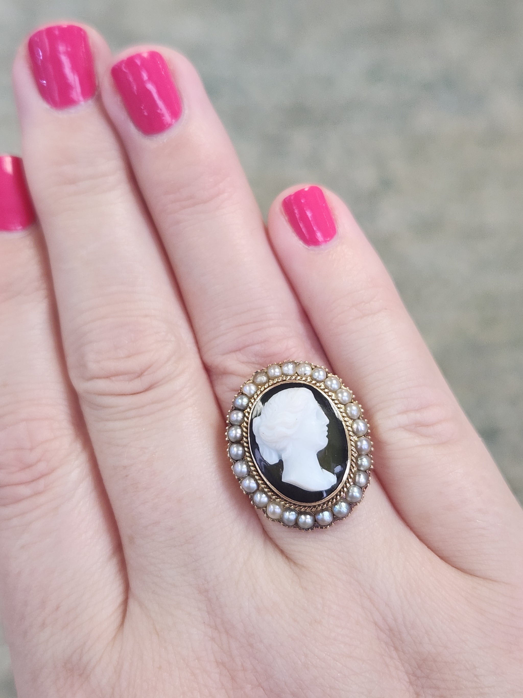 Antique Victorian Black and White Cameo Ring with Pearl Frame in 10k Yellow Gold