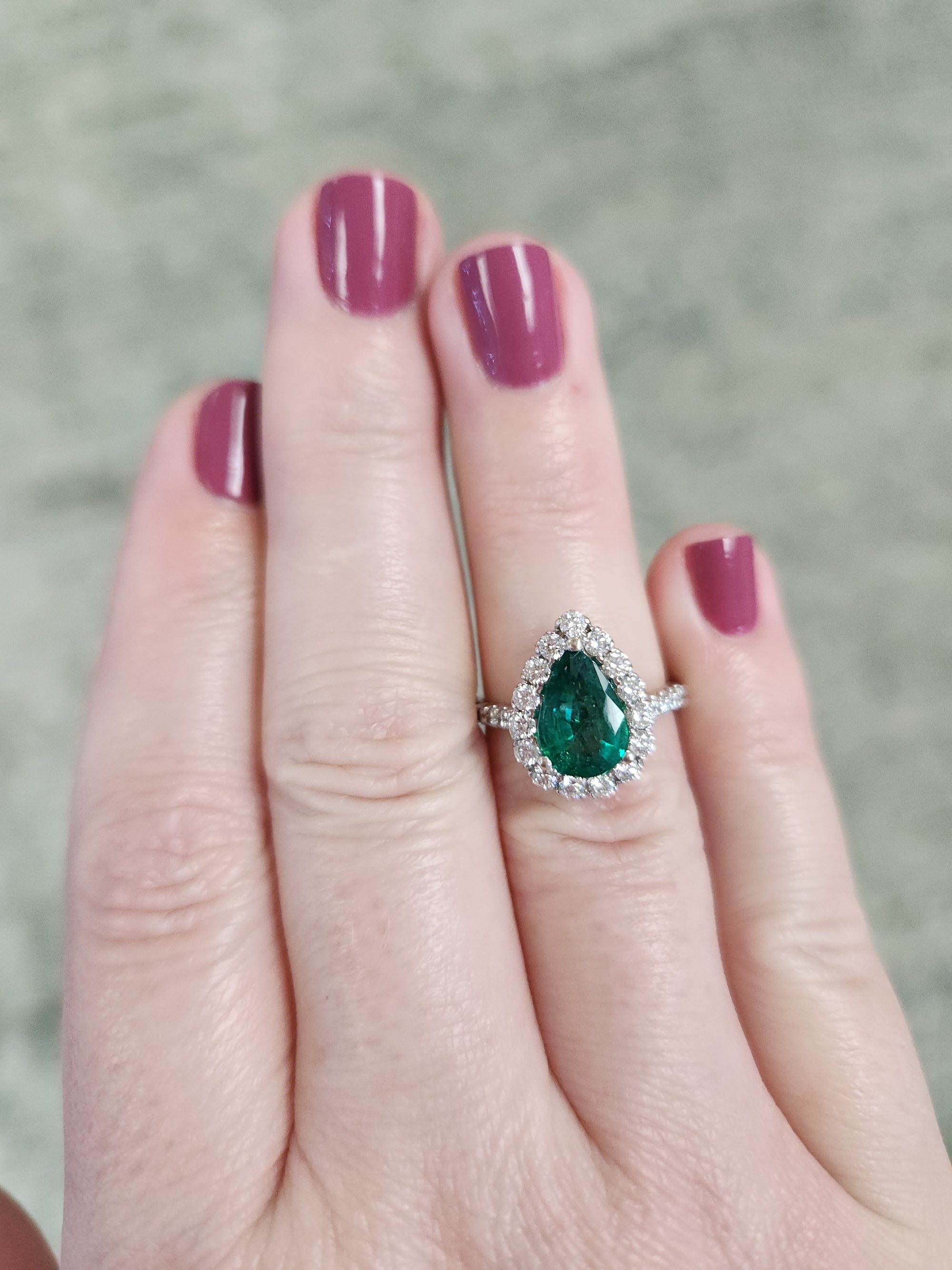 Exquisite GIA Certified Pear Cut Emerald and Diamond Halo Ring in 18k White Gold