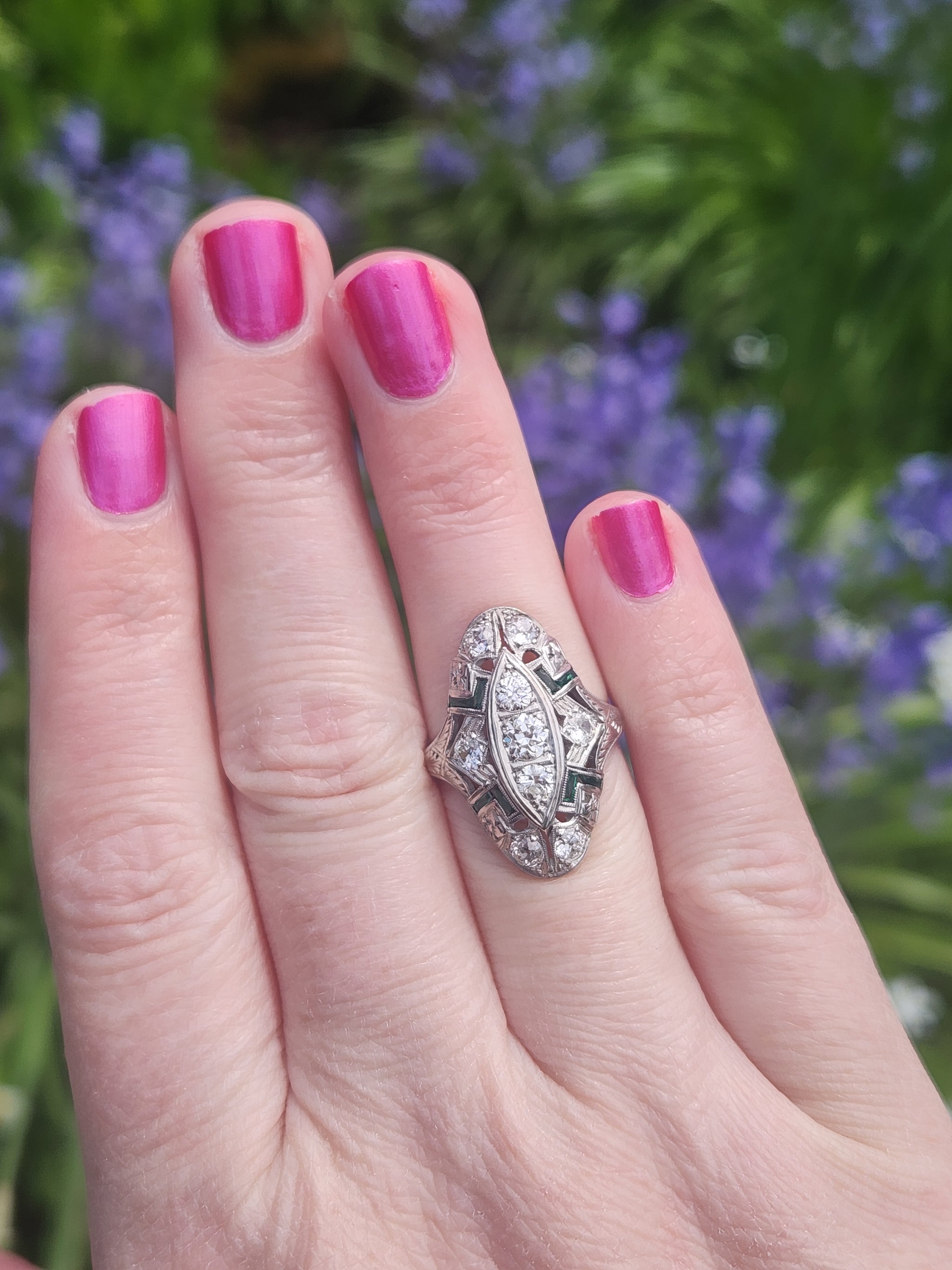 Elegant Art Deco Old European Cut Diamond and Emerald Cocktail Ring in 18k White Gold