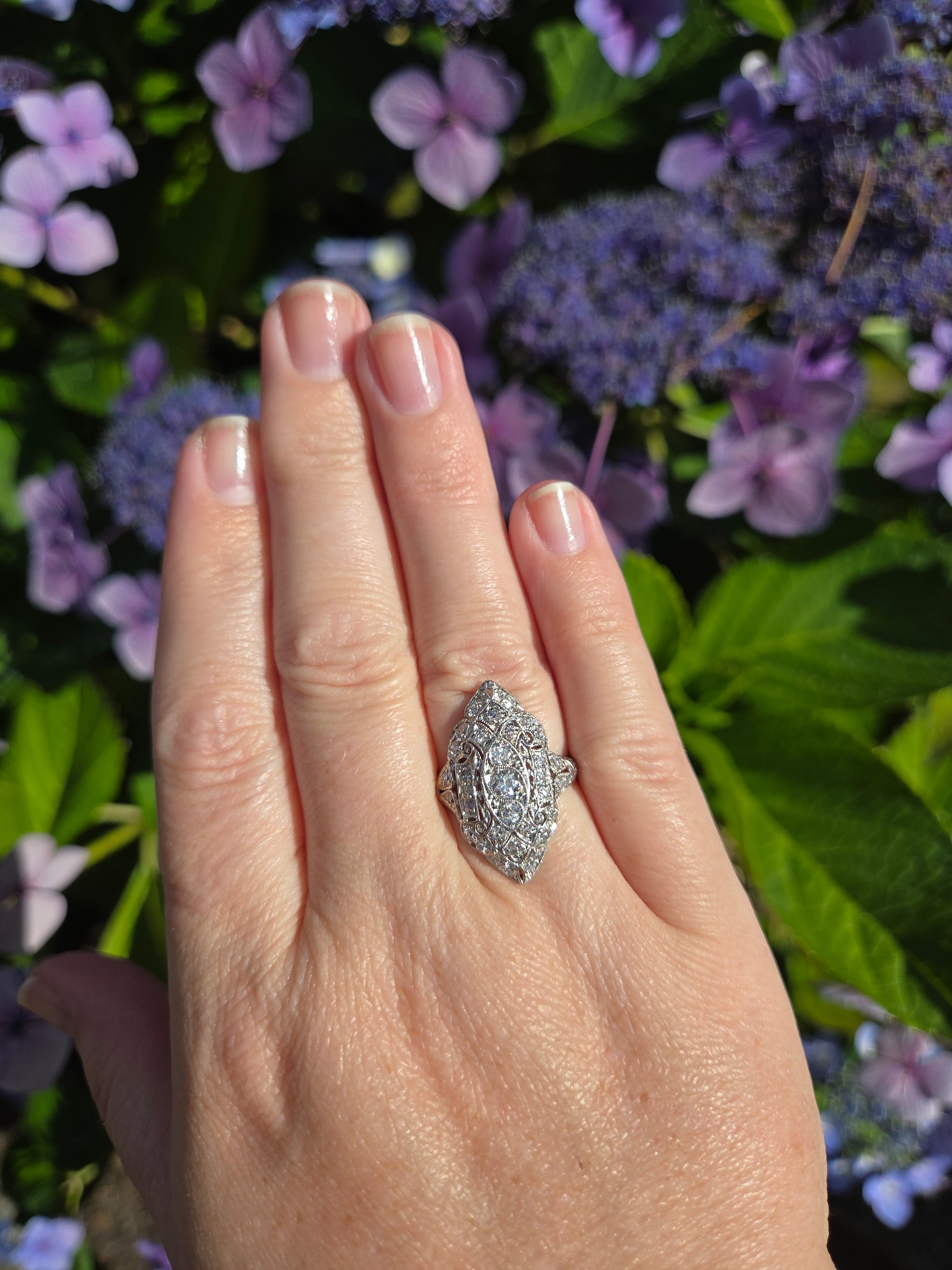 Splendid Art Deco Old European Cut Diamond Dinner Cocktail Ring in Platinum