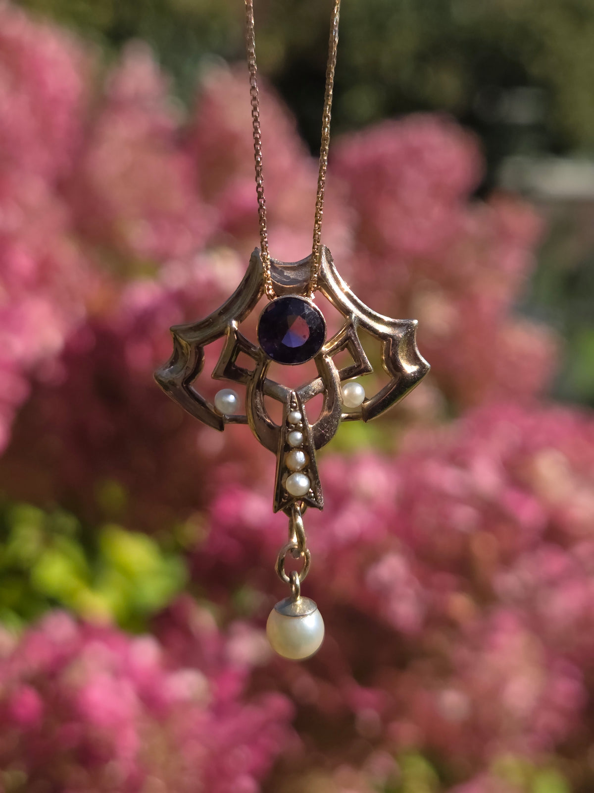 Victorian Amethyst and Pearl Drop Lavalier Necklace in 14k Yellow Gold