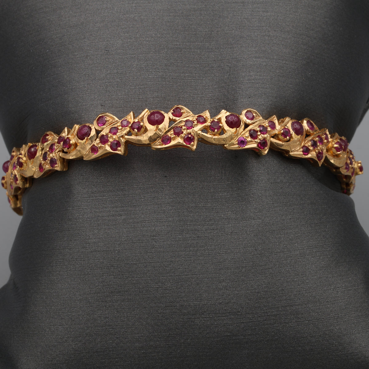 High Karat Gold Natural Ruby Round Bangle Bracelet