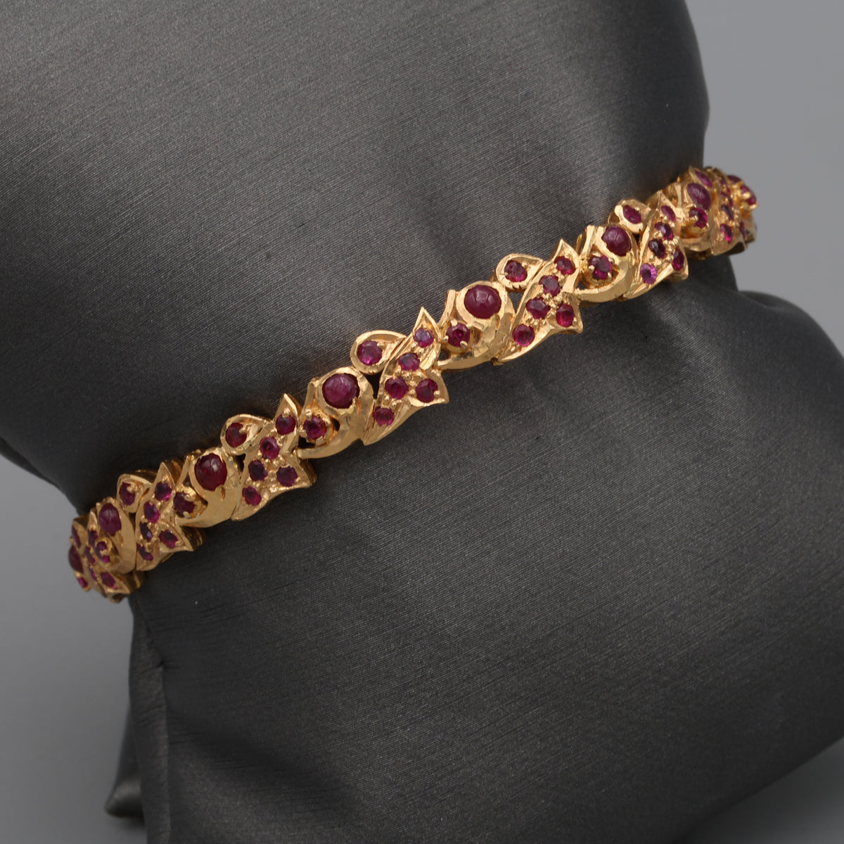 High Karat Gold Natural Ruby Round Bangle Bracelet