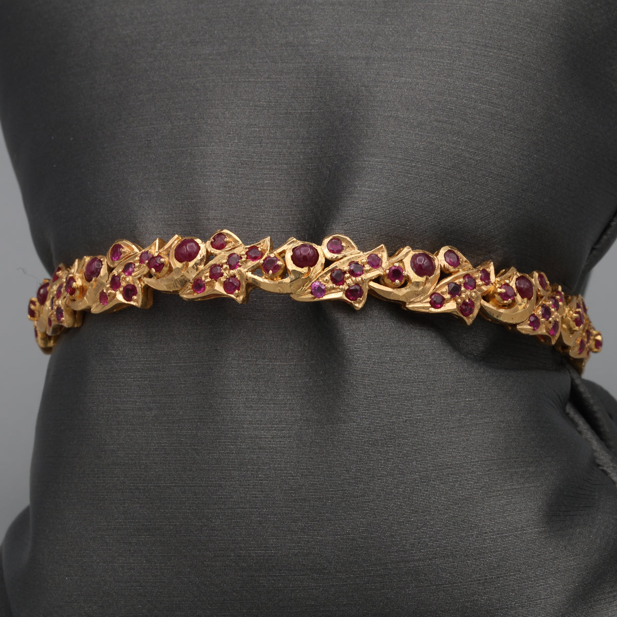 High Karat Gold Natural Ruby Round Bangle Bracelet