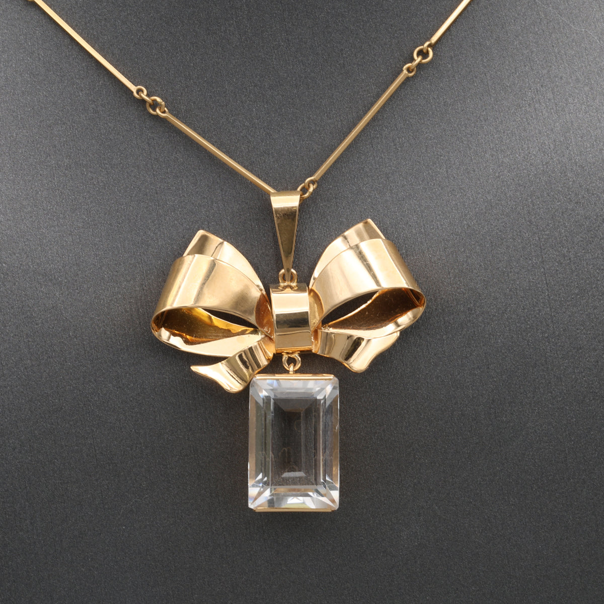 Vintage Ribbon Bow Quartz Dangle Pendant Necklace in 18k Yellow Gold