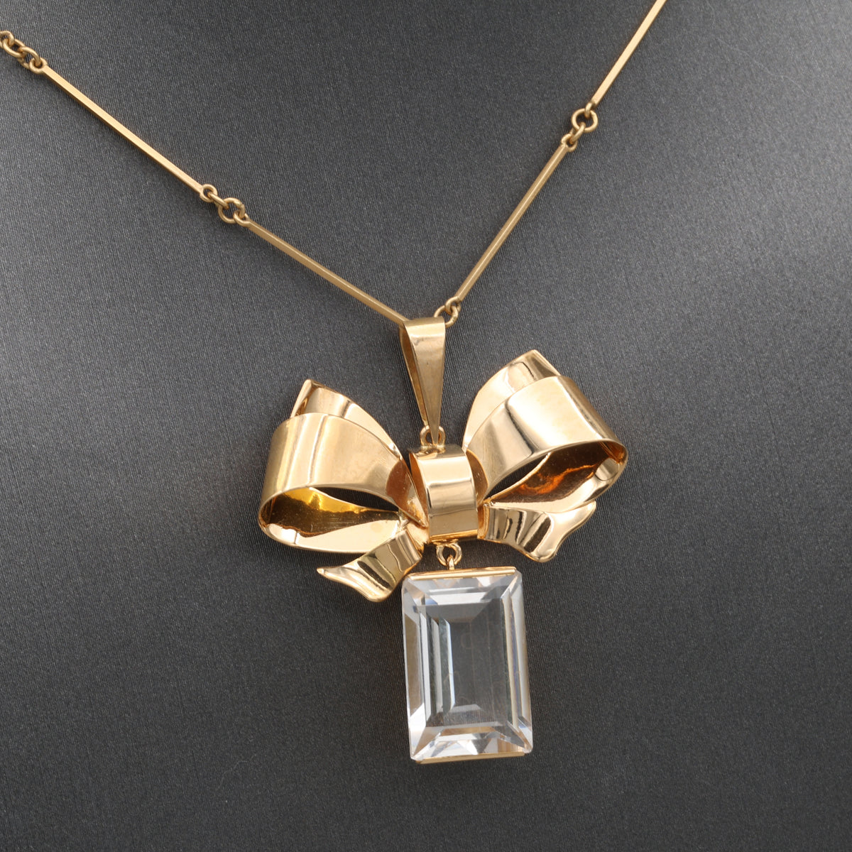 Vintage Ribbon Bow Quartz Dangle Pendant Necklace in 18k Yellow Gold