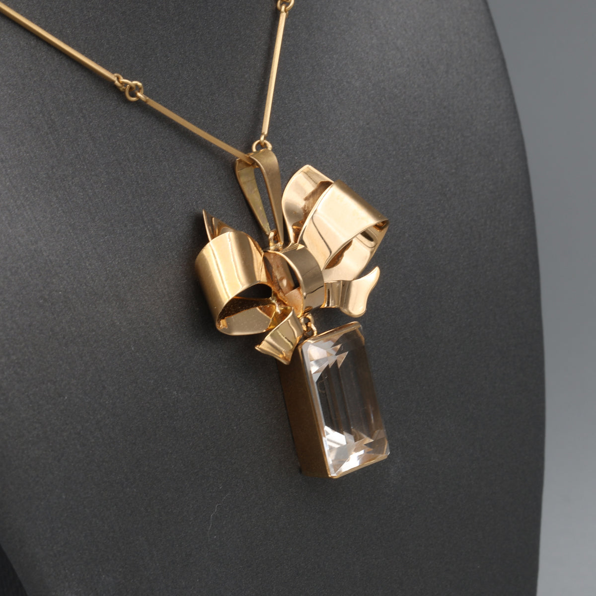 Vintage Ribbon Bow Quartz Dangle Pendant Necklace in 18k Yellow Gold