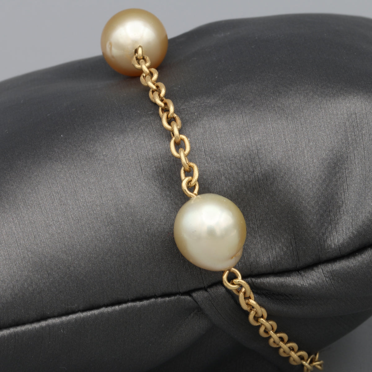 Yvel Golden South Sea Pearl Station Chain Bracelet in 18k Yellow Gold
