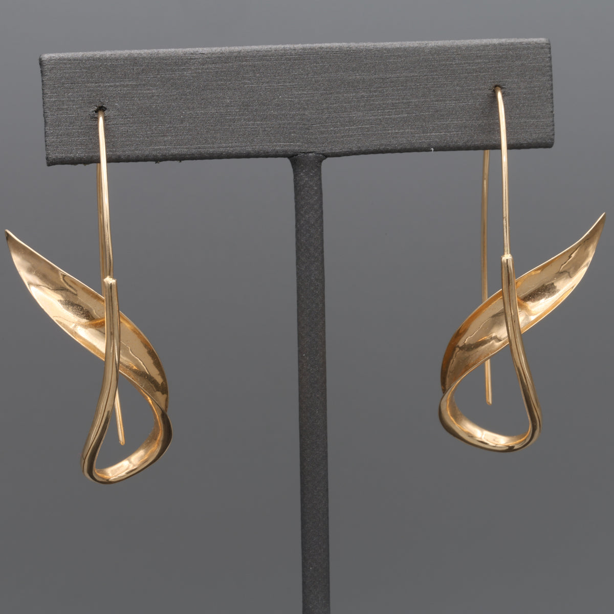 Vintage Peter Small Iconoclast Twist Earrings in 14k Yellow Gold