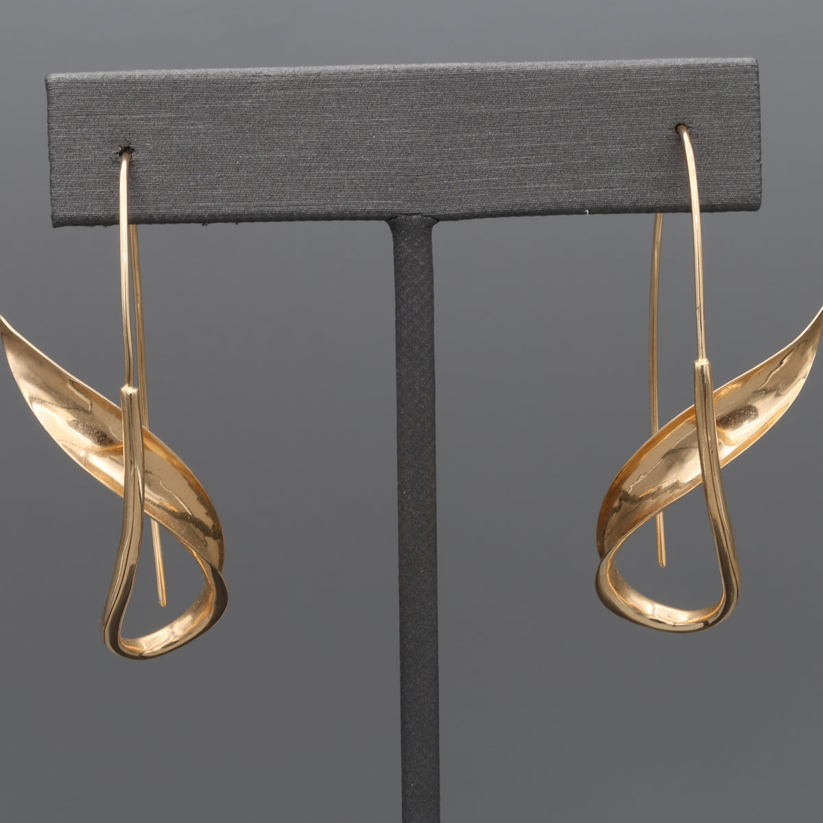Vintage Peter Small Iconoclast Twist Earrings in 14k Yellow Gold
