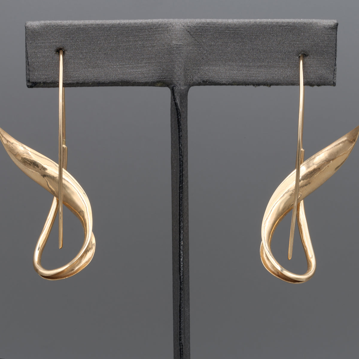 Vintage Peter Small Iconoclast Twist Earrings in 14k Yellow Gold