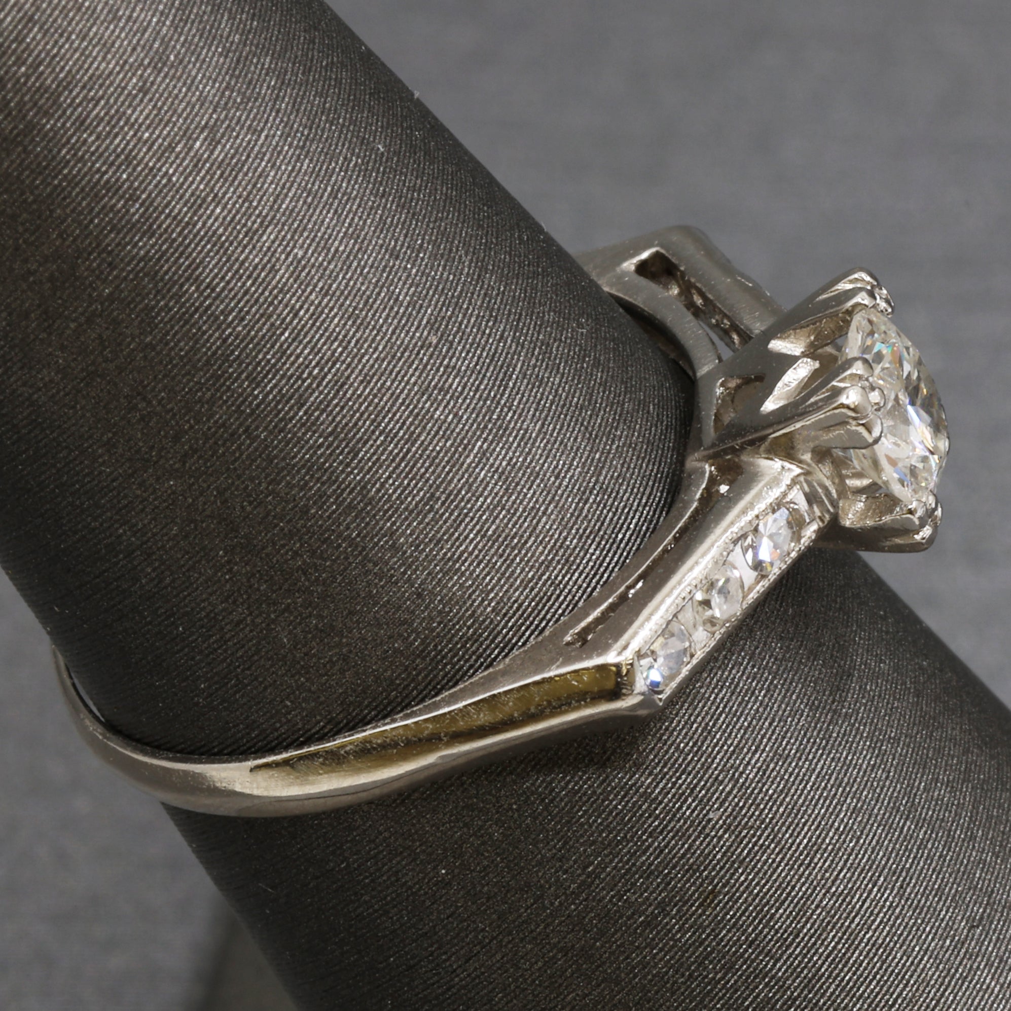 Sparkling Vintage Mid-Century Diamond Engagement Ring in Platinum