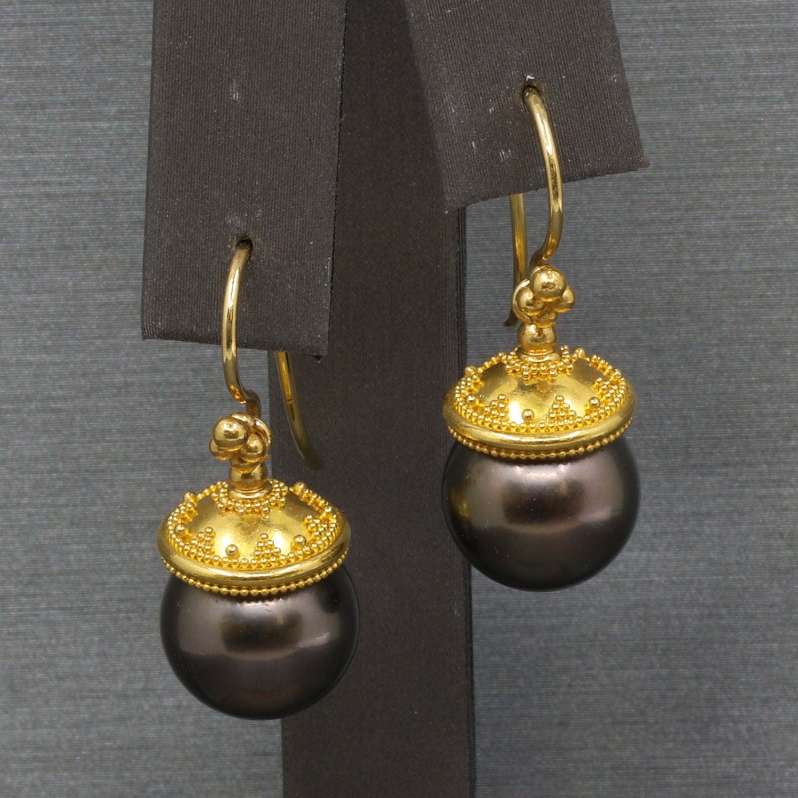 Sleek Black Tahitian Pearl Dangle Earrings in 18k Yellow Gold