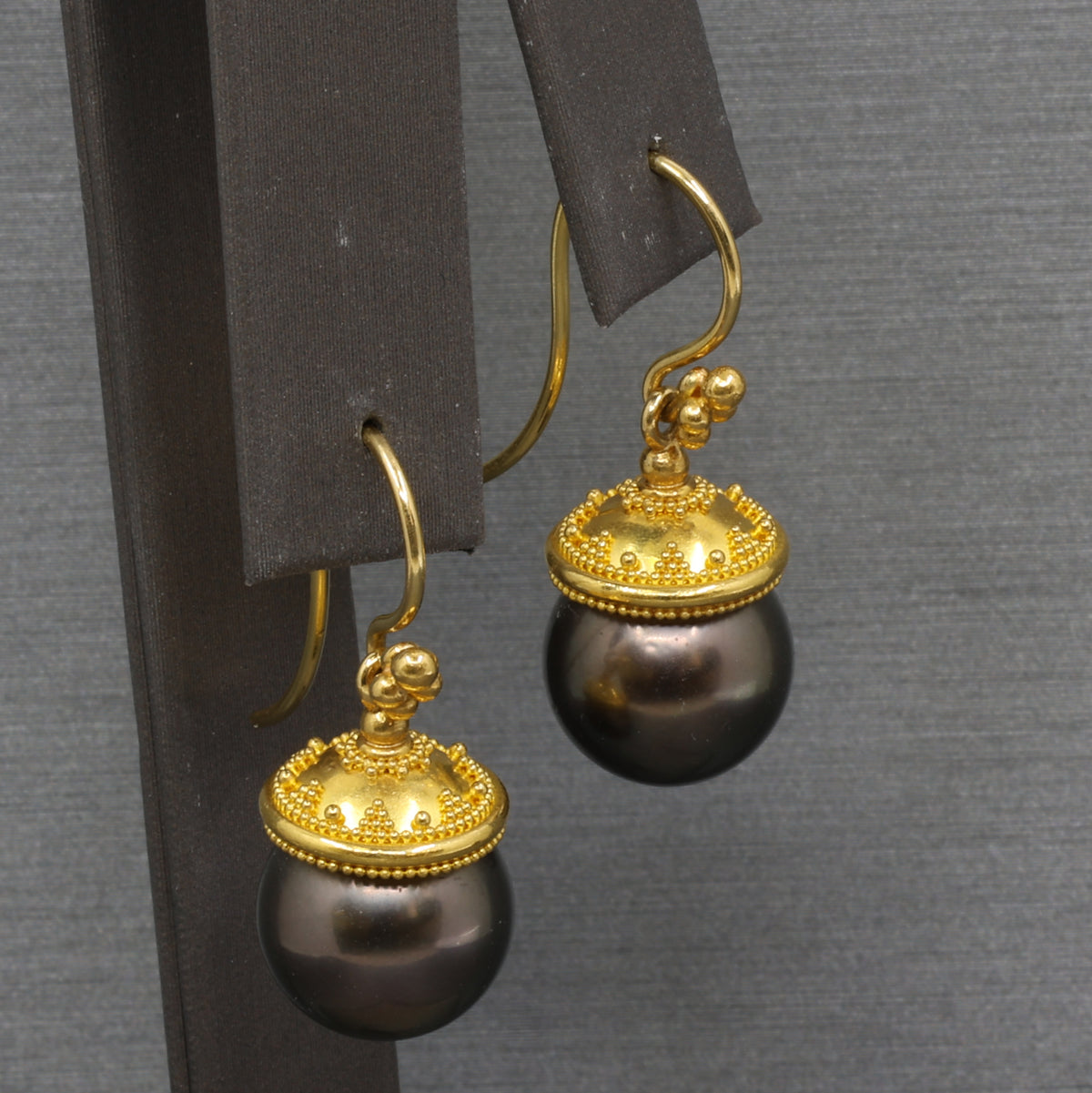Sleek Black Tahitian Pearl Dangle Earrings in 18k Yellow Gold
