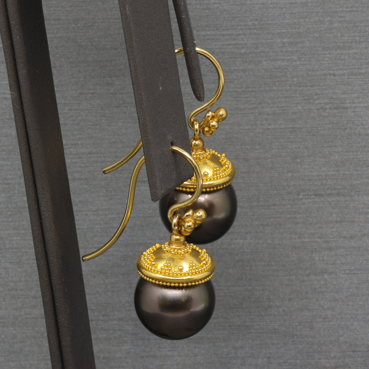 Sleek Black Tahitian Pearl Dangle Earrings in 18k Yellow Gold
