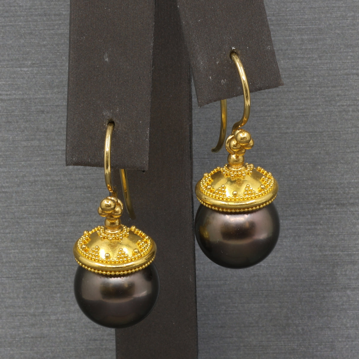 Sleek Black Tahitian Pearl Dangle Earrings in 18k Yellow Gold