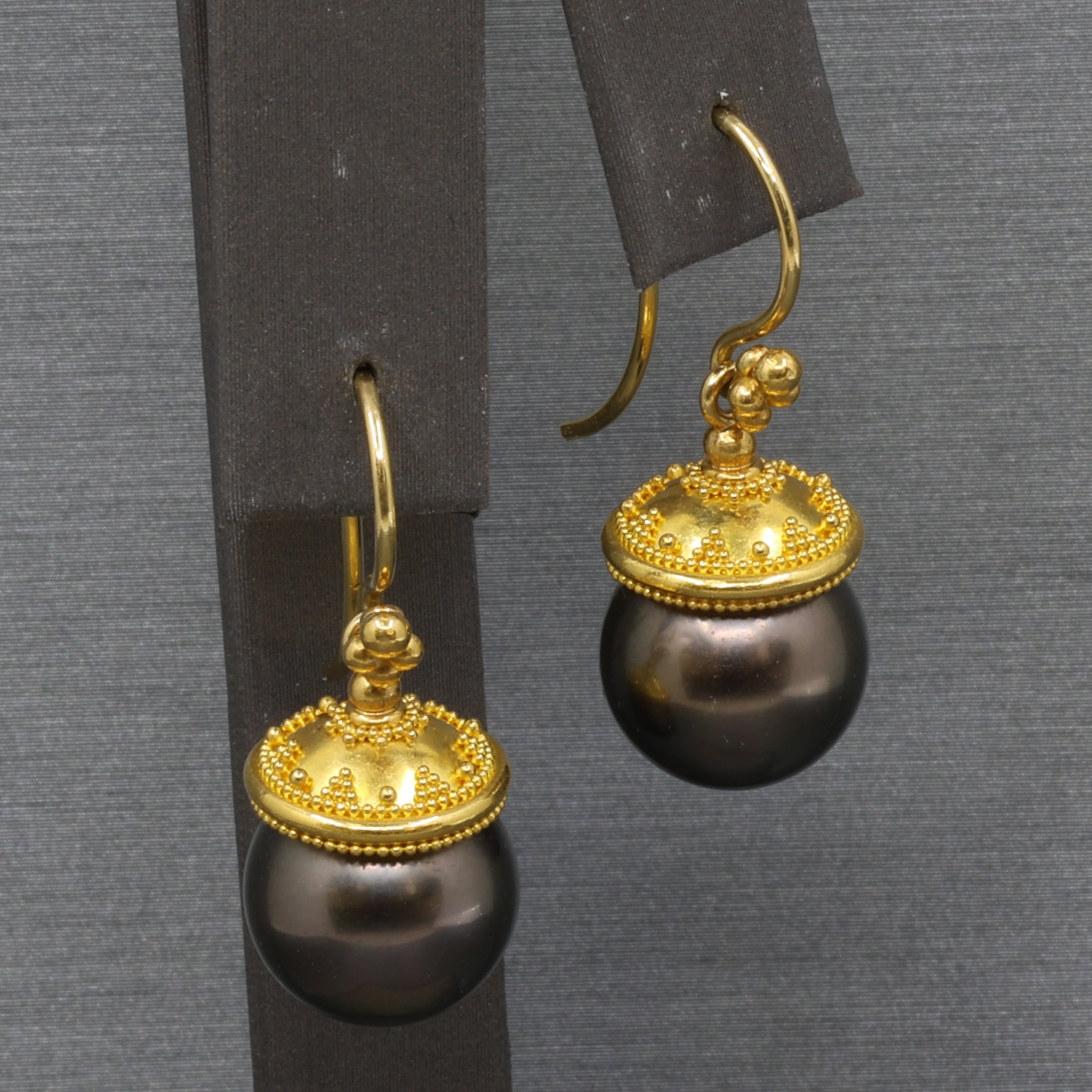 Sleek Black Tahitian Pearl Dangle Earrings in 18k Yellow Gold