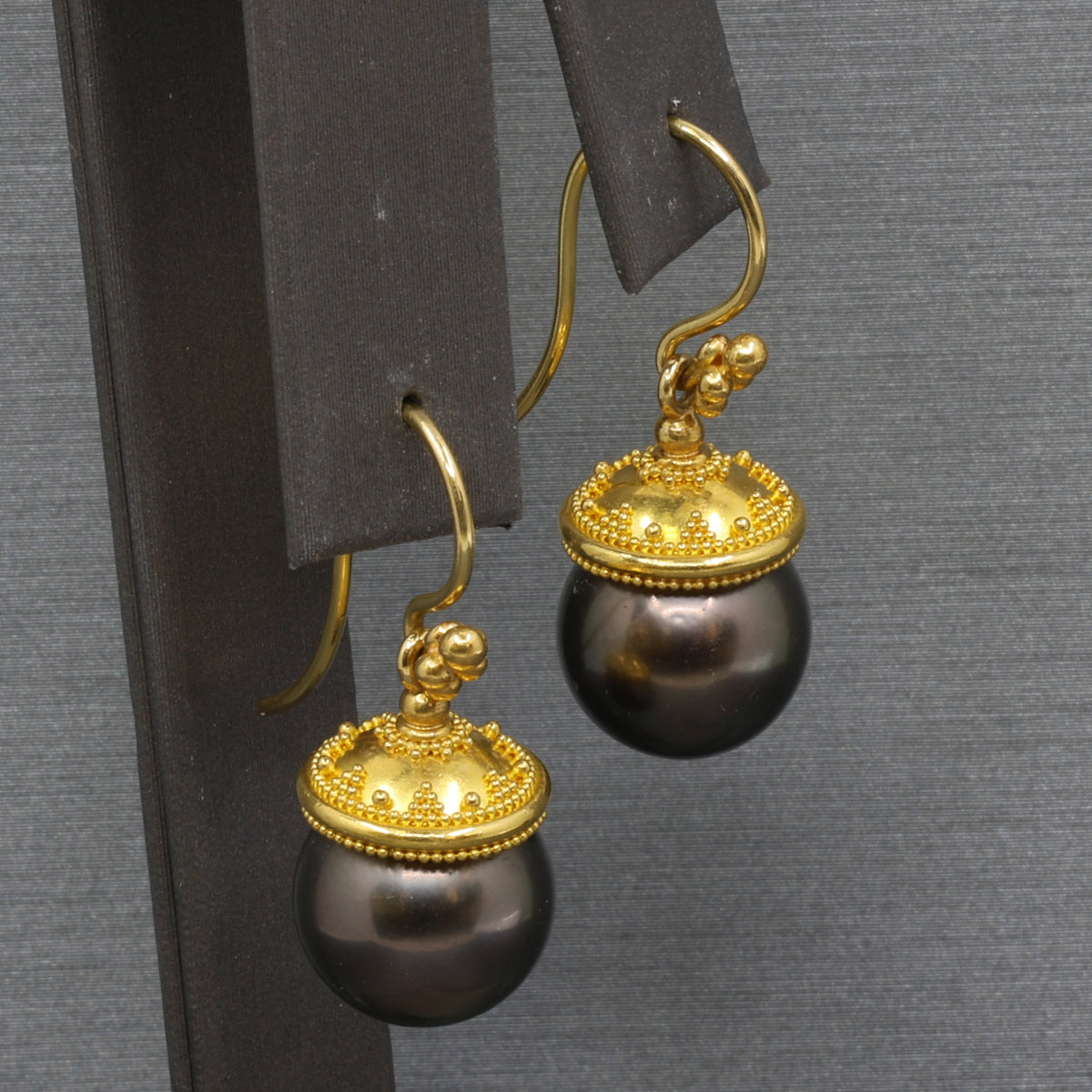 Sleek Black Tahitian Pearl Dangle Earrings in 18k Yellow Gold