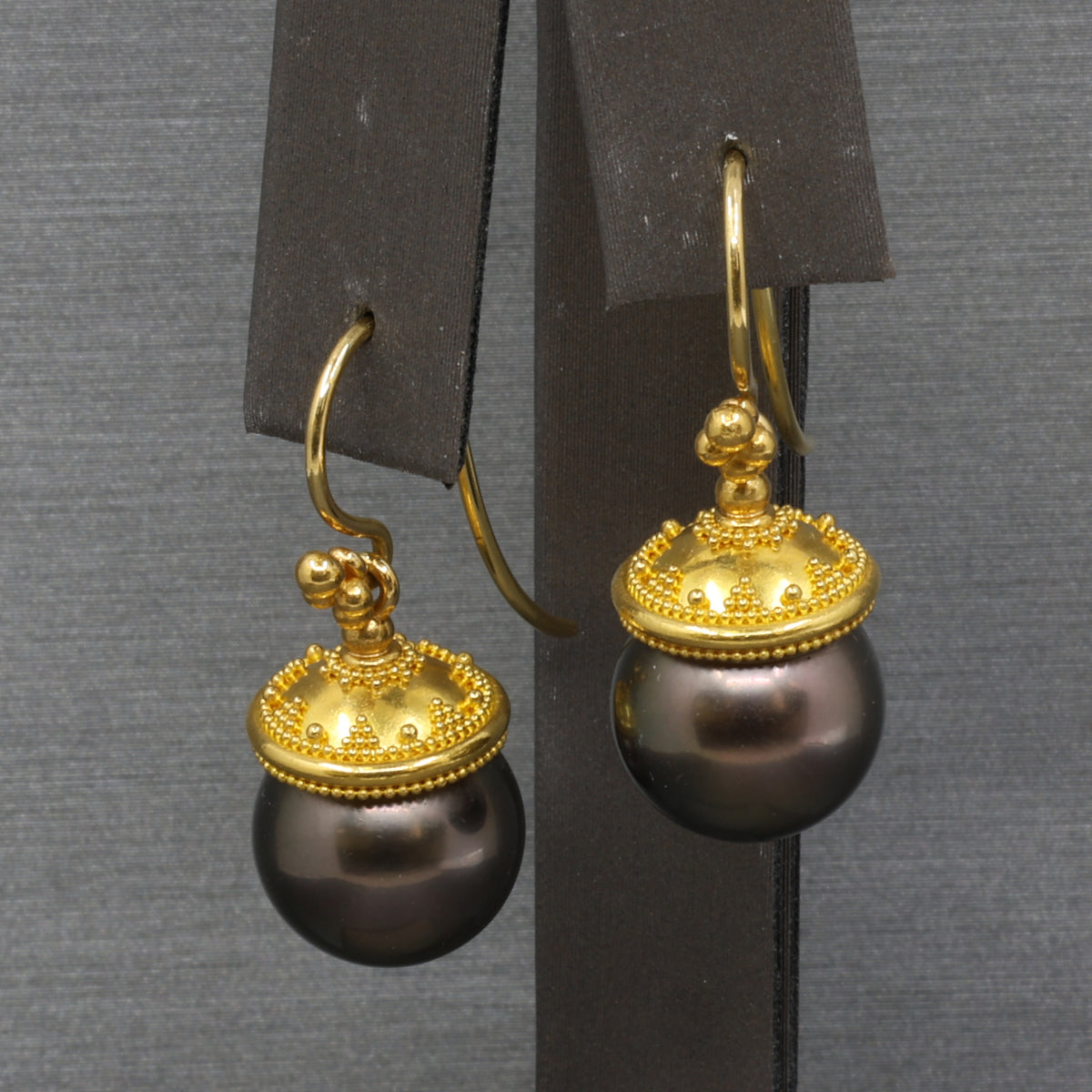 Sleek Black Tahitian Pearl Dangle Earrings in 18k Yellow Gold